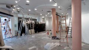 Reforma de Farmacia Boix en Valencia por Concep Farmacias y STUDIOLYKE