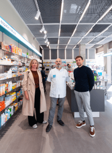 Farmacia Condomina Alicante - Diseño y Reforma STUDIOLYKE - Nosotros con Jesús Juana