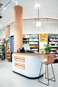 Farmacia Boix Valencia - Diseño y Reforma por STUDIOLYKE Y CONCEP FARMACIAS